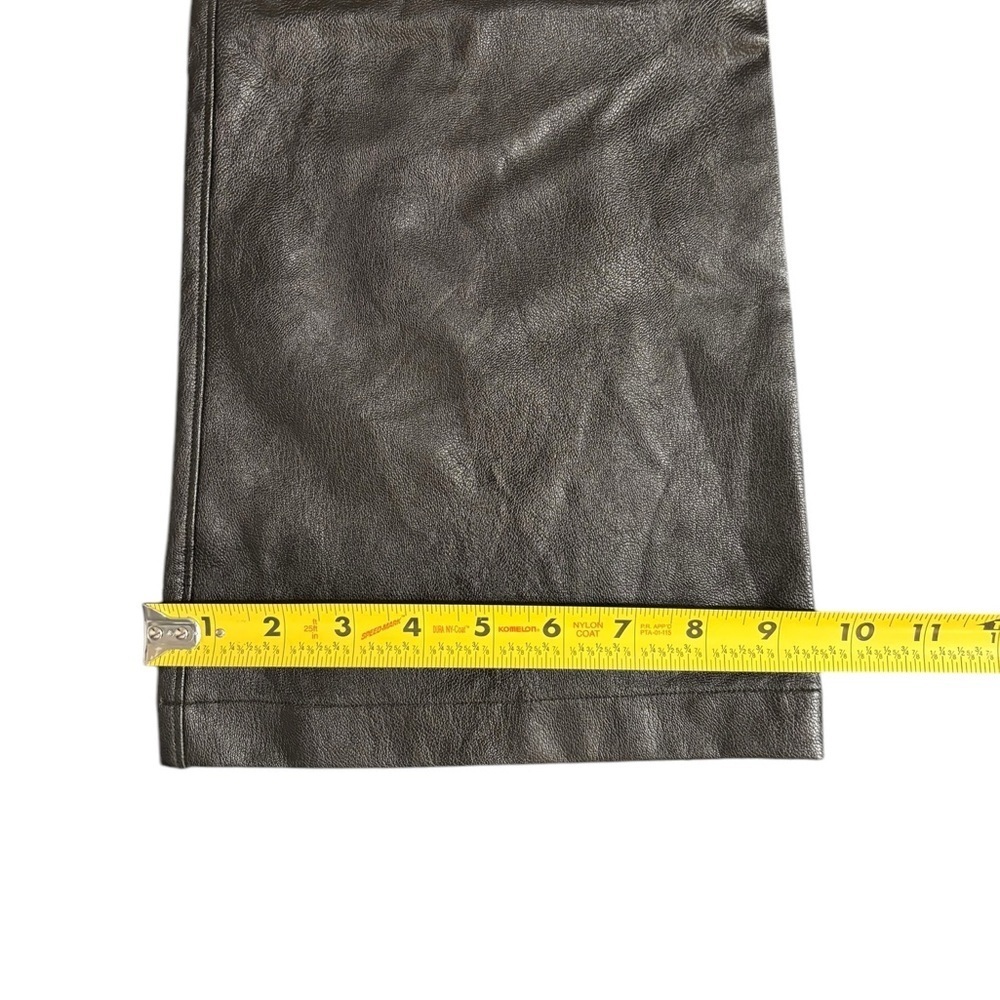 SPANX®
Faux Leather Flare Leg
Pull-On Pants XS - Picture 8 of 11